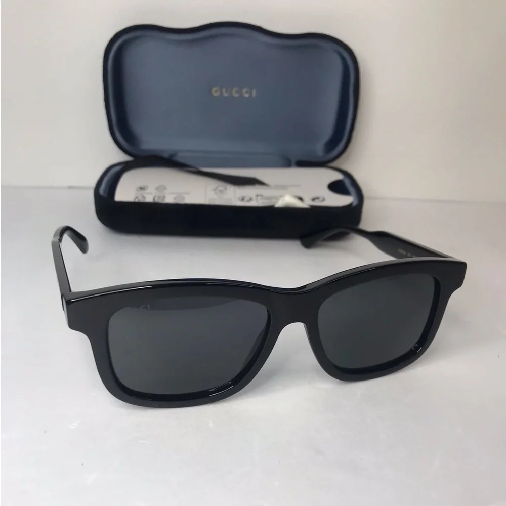 New - 💯 Authentic Gucci Grey Square Men's Sunglasses GG0824S 005
